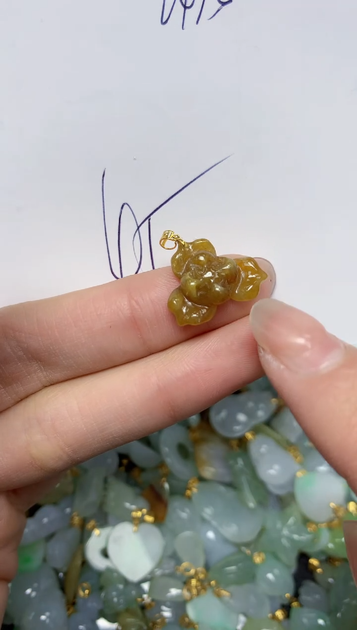 【闪购商品】翡翠颈饰18K金镶嵌天然翡翠A货