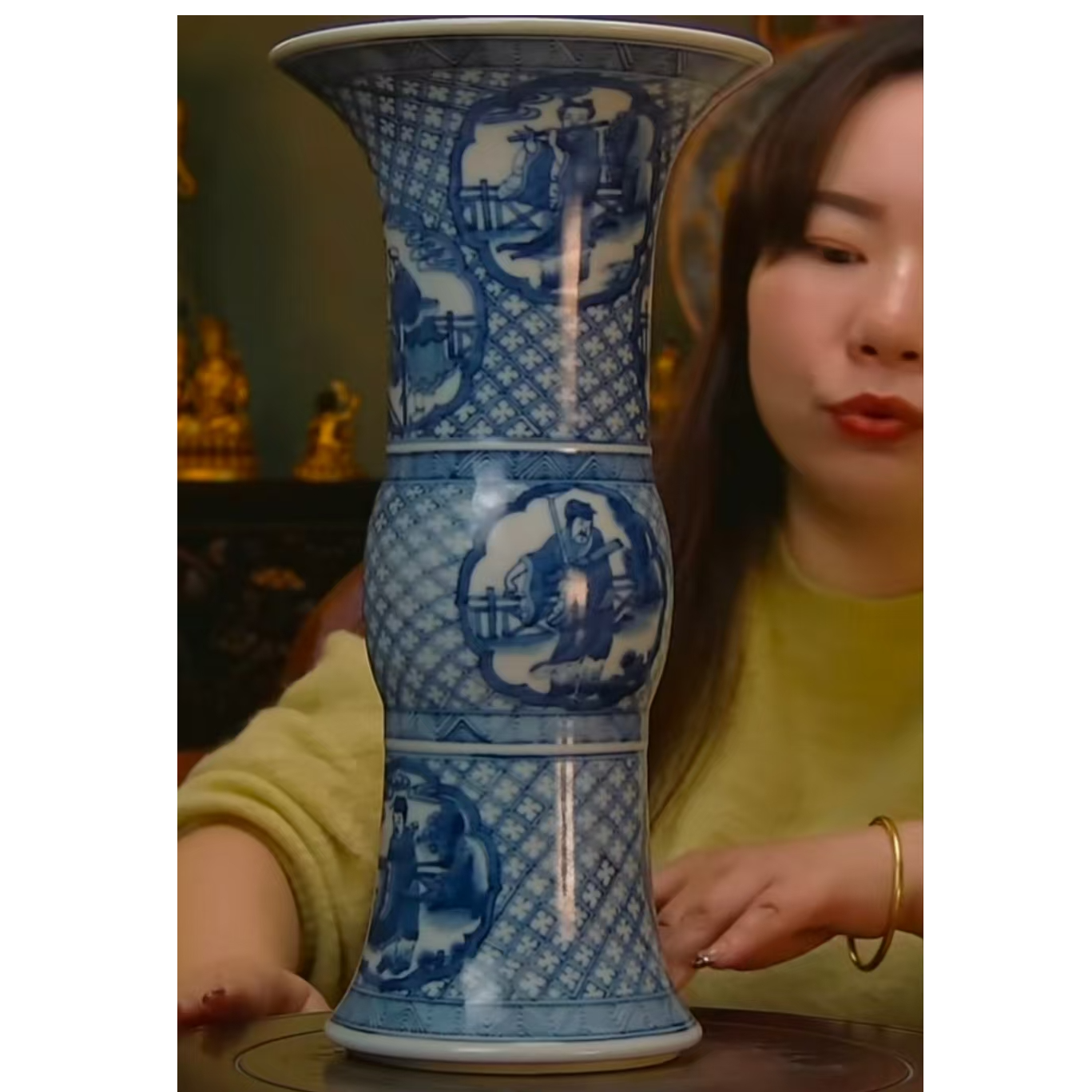 清康熙青花八面开窗八仙题材花菇