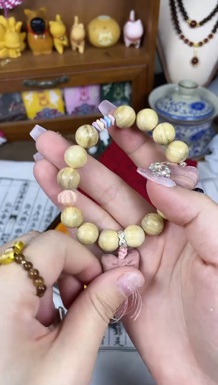 非洲檀香手串/手链菩提木质玉石手串/多发性其一/不带盒子