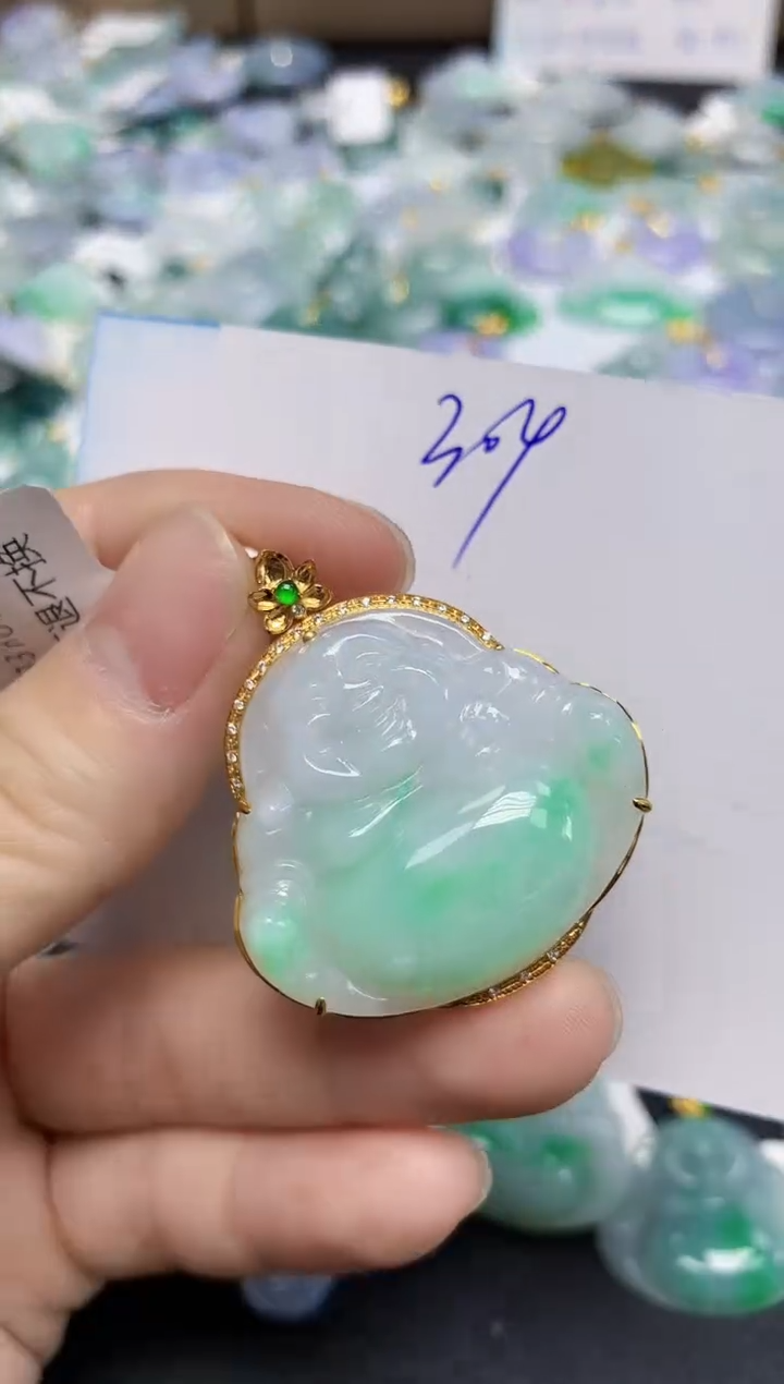 颈饰18K金镶嵌翡翠天然缅甸翡翠A货翡翠百元以上9元证书费自理