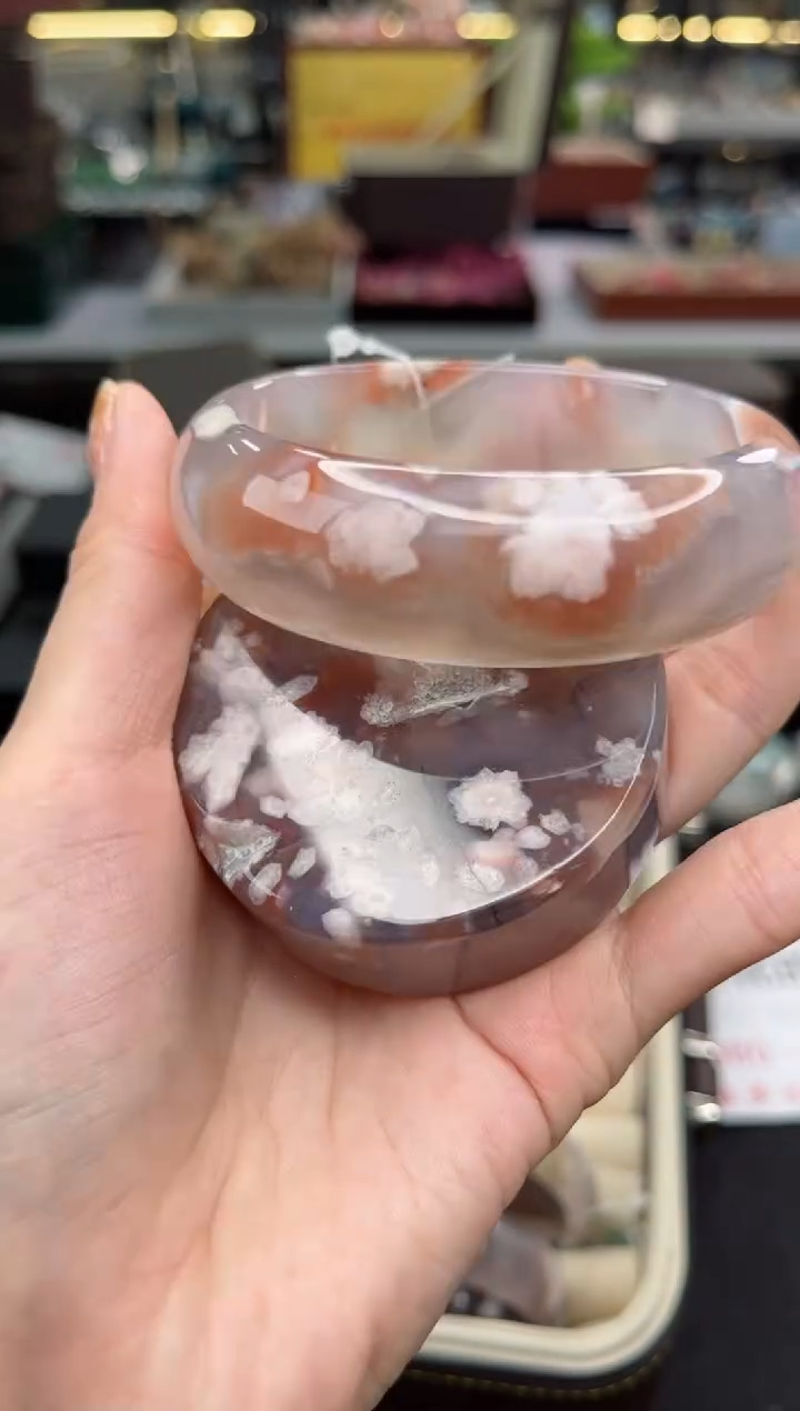 【闪购商品】石英质玉手镯未镶嵌62圈口（赠品镯心）6540150