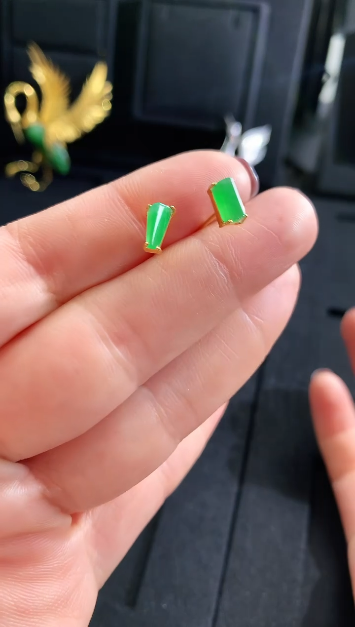 【闪购商品】翡翠耳饰18K金镶嵌耳饰