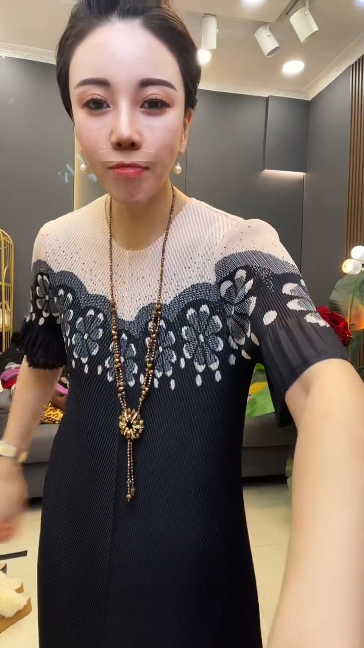 聚酯纤维（涤纶）黑色 定位花