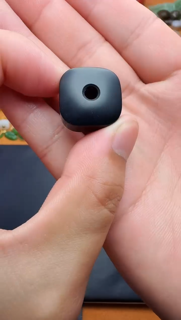 和田玉未镶嵌颈饰扣子01