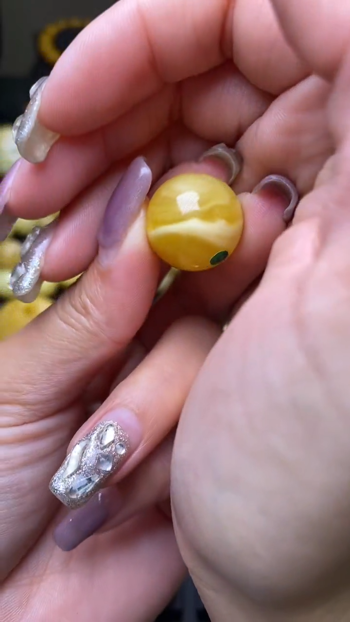 【闪购商品】琥珀裸石未镶嵌葵. 97