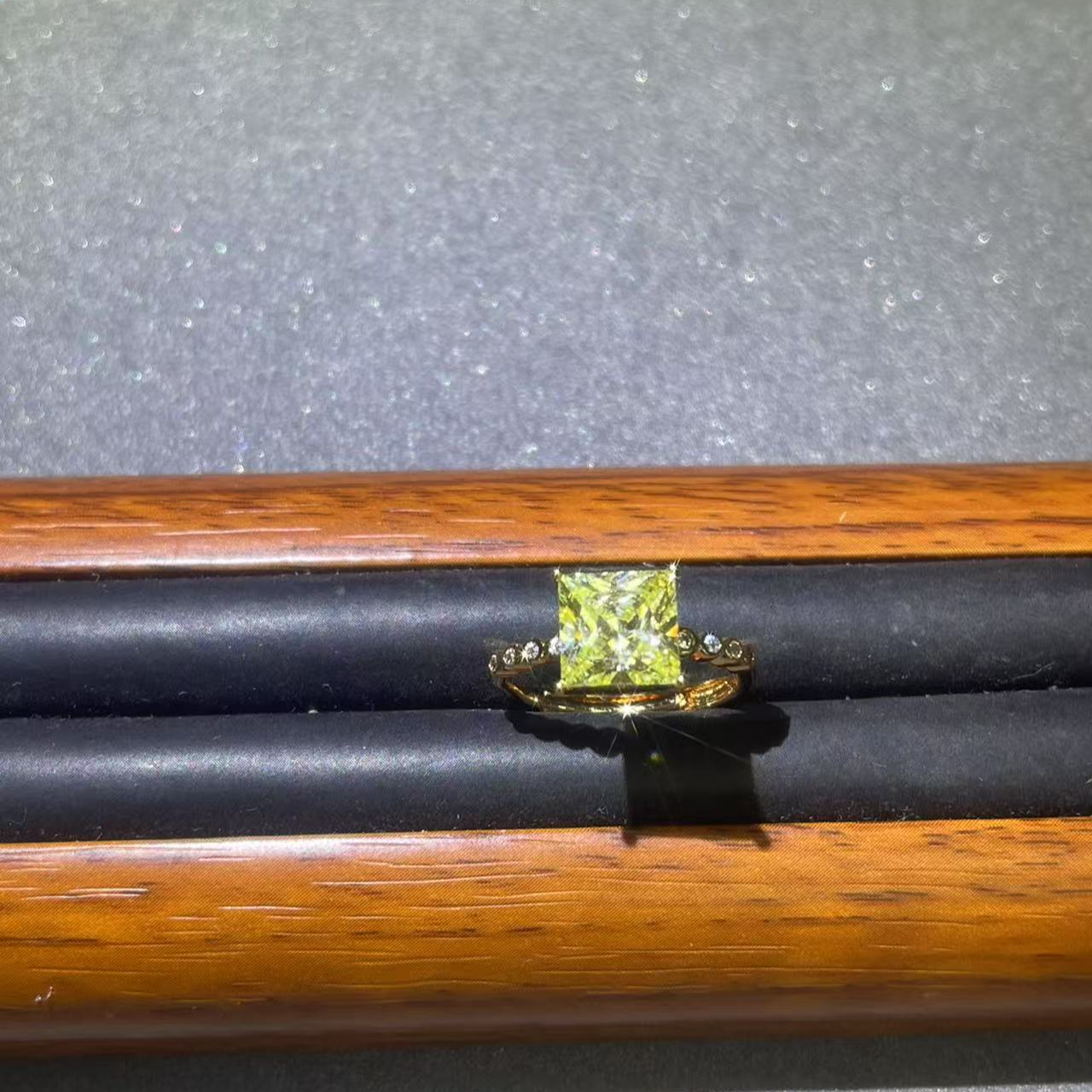  s7429玫色绿镶开口戒指多样性发货