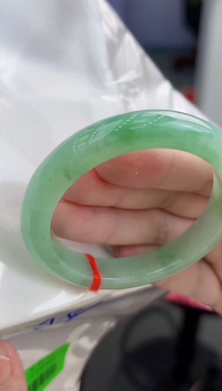 【闪购商品】翡翠手镯未镶嵌翡翠手镯