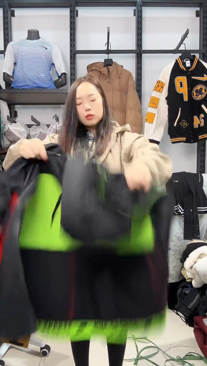 2650闪购编码 Nike/Jordan运动卫衣裤以直播间过款为准 尺码·L