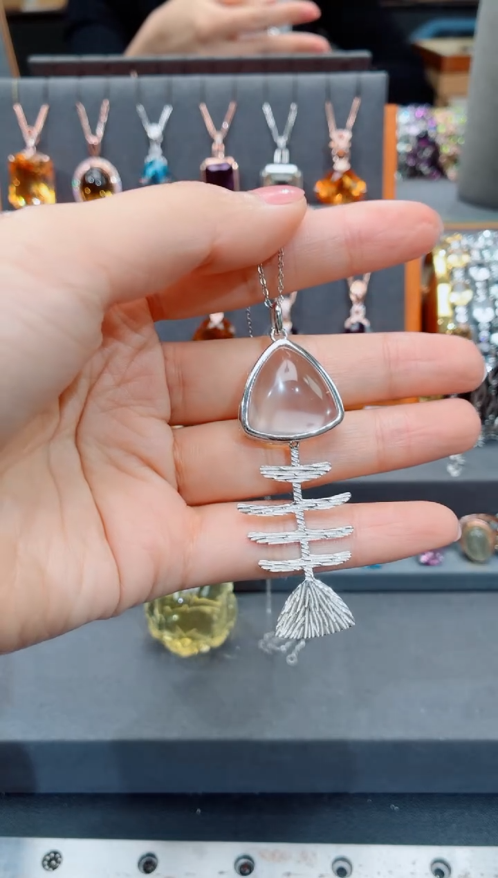 吊坠(赠链)银S925镶嵌水晶水晶吊坠