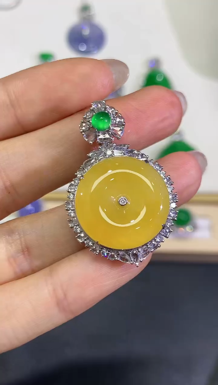 【闪购商品】翡翠颈饰18K金镶嵌团购31