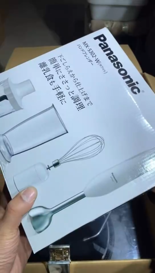 8新中古商品，瑕疵品，不保好坏。758