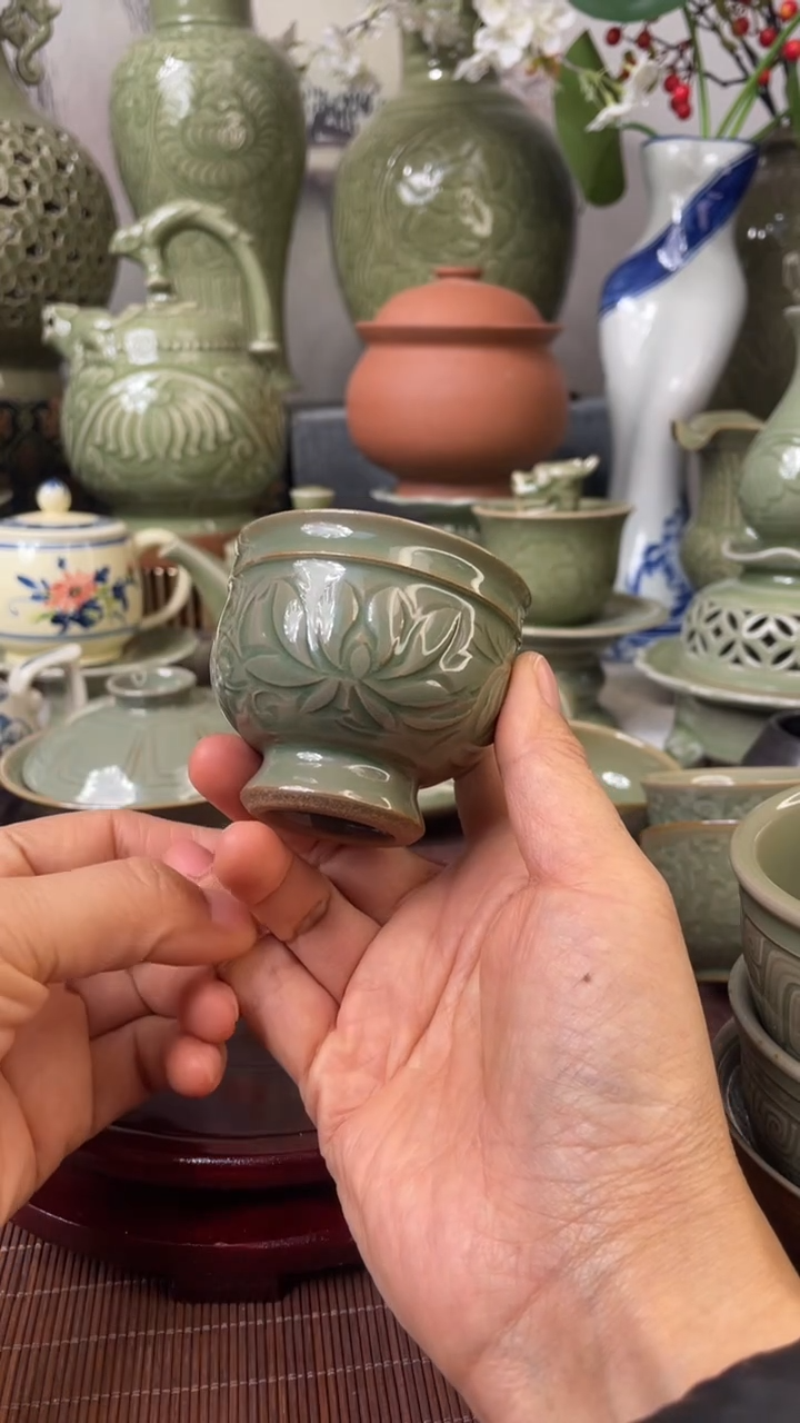 耀州窑  青瓷刻花主人杯两只