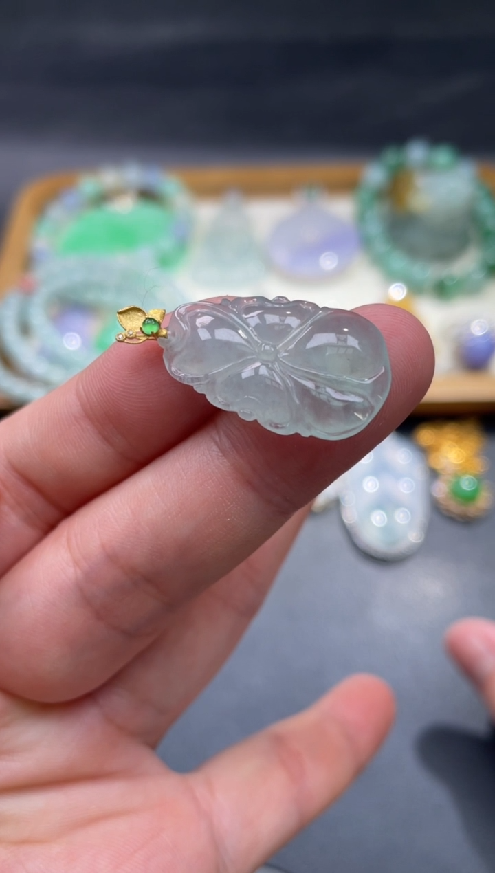 【闪购商品】翡翠颈饰18K金镶嵌53.........