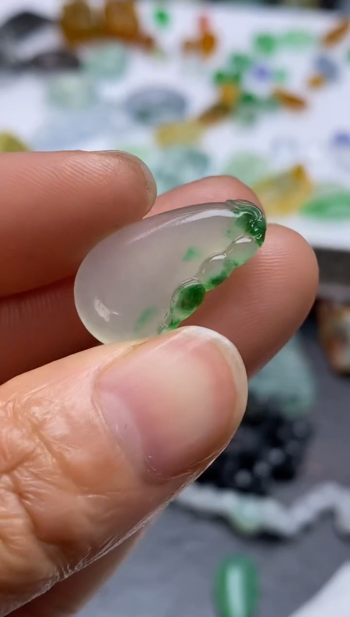 【闪购商品】定制翡翠未镶嵌翡翠毛货~