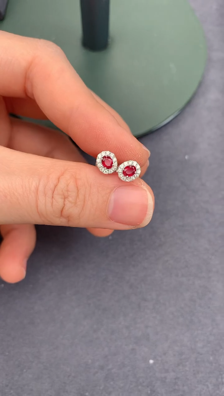 【闪购商品】红宝石耳钉18K金镶嵌40分红宝石耳钉