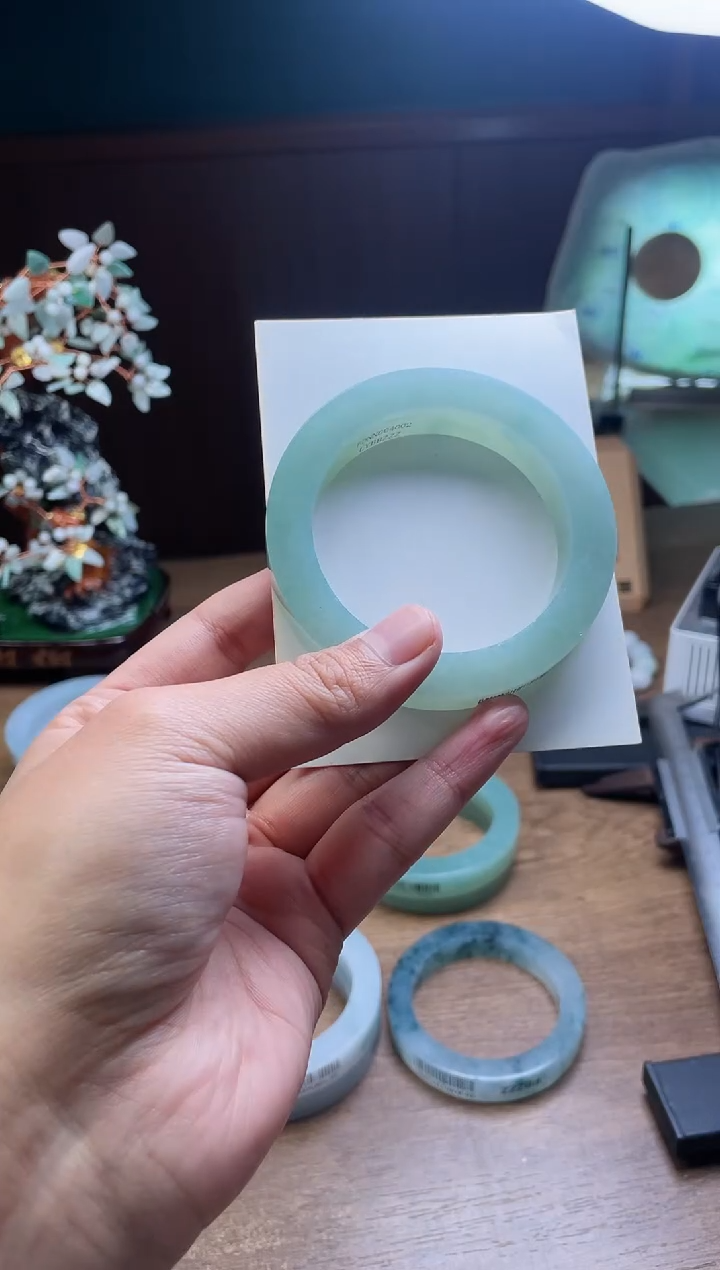 【闪购商品】定制翡翠手镯未镶嵌定制