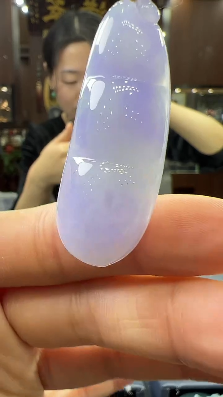 【闪购商品】翡翠挂件18K金镶嵌豆子