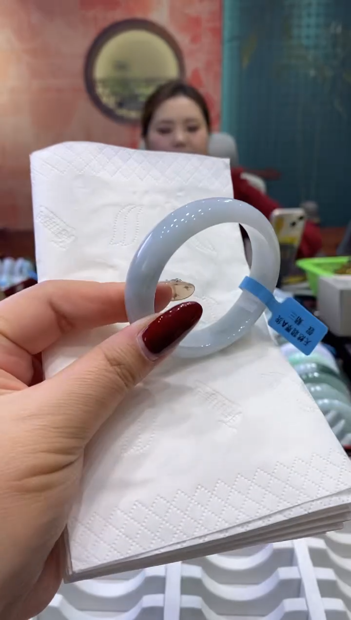 【闪购商品】翡翠手镯未镶嵌多人0019067