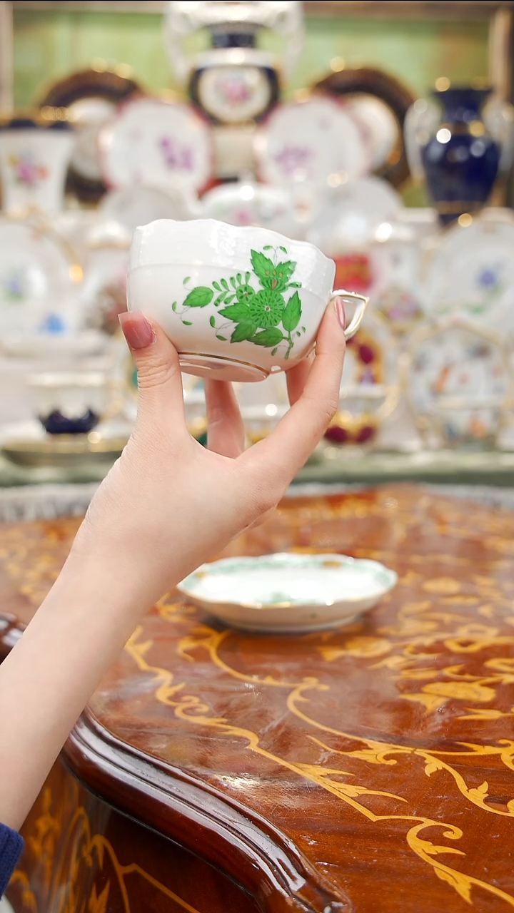 瓷婷婷中古瓷器如图所示112