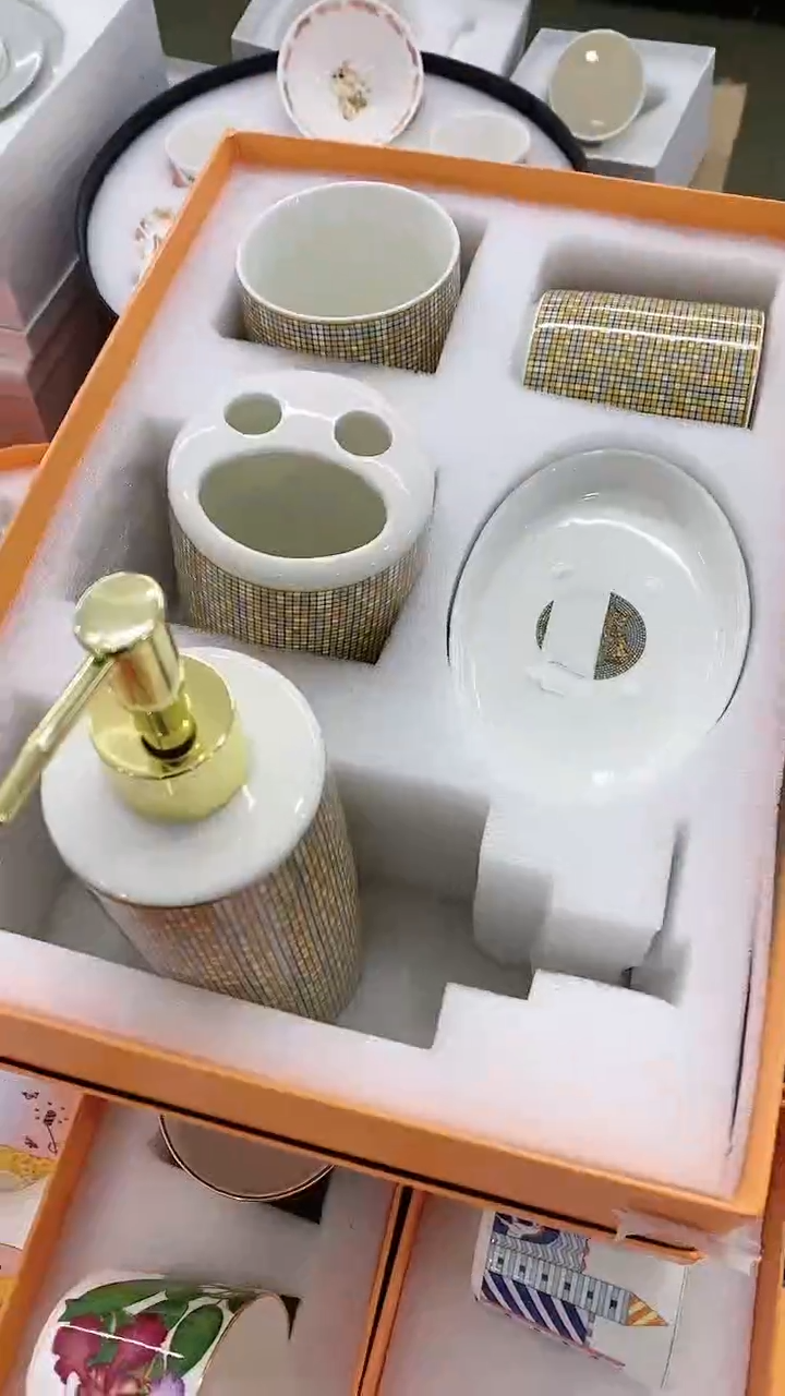 【闪购商品】瓷片111111111111111