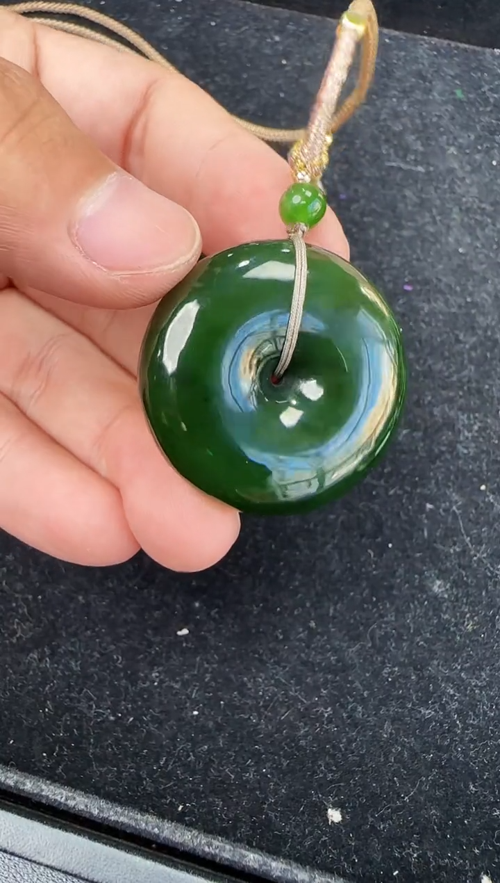 颈饰未镶嵌和田玉平安扣