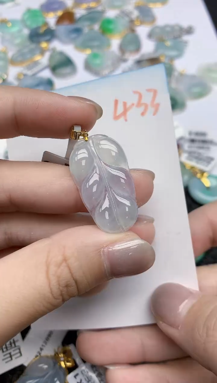 【闪购商品】翡翠颈饰18K金镶嵌天然翡翠A货