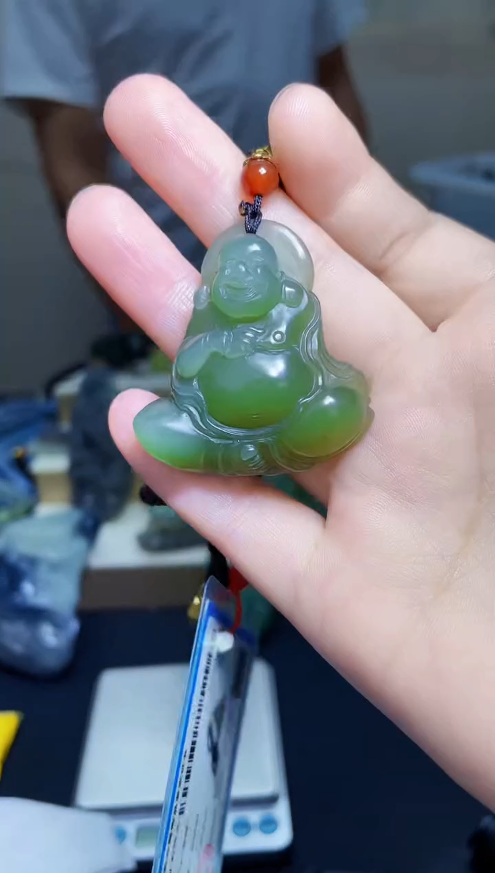 和田玉未镶嵌颈饰1