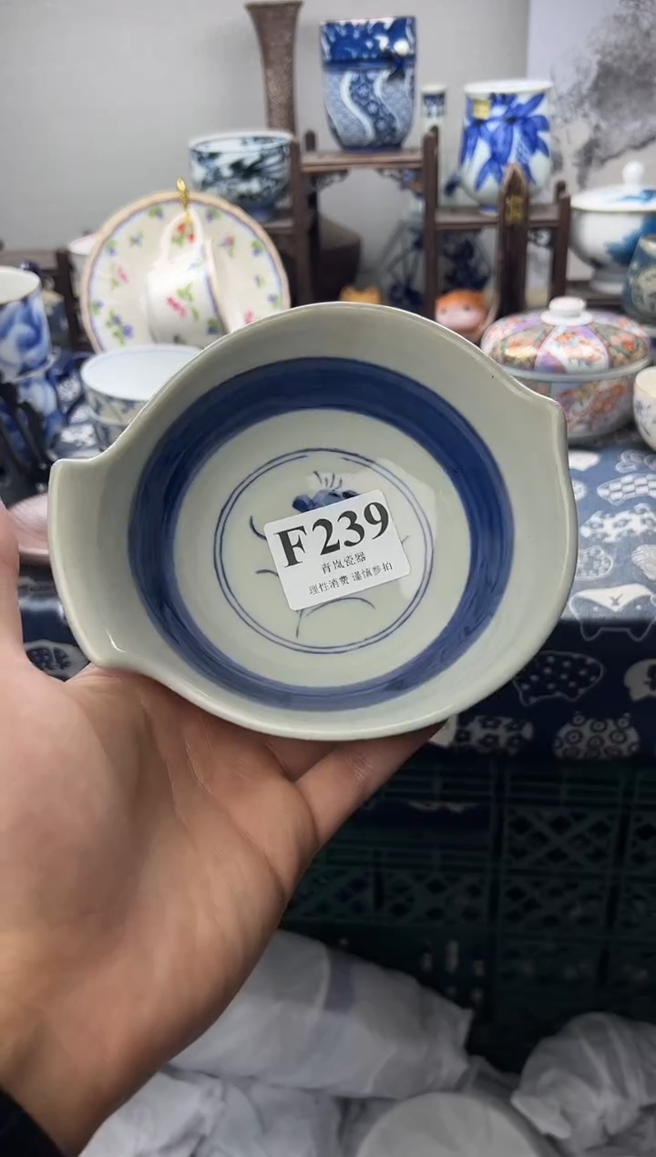 瓷片万**舒   F239