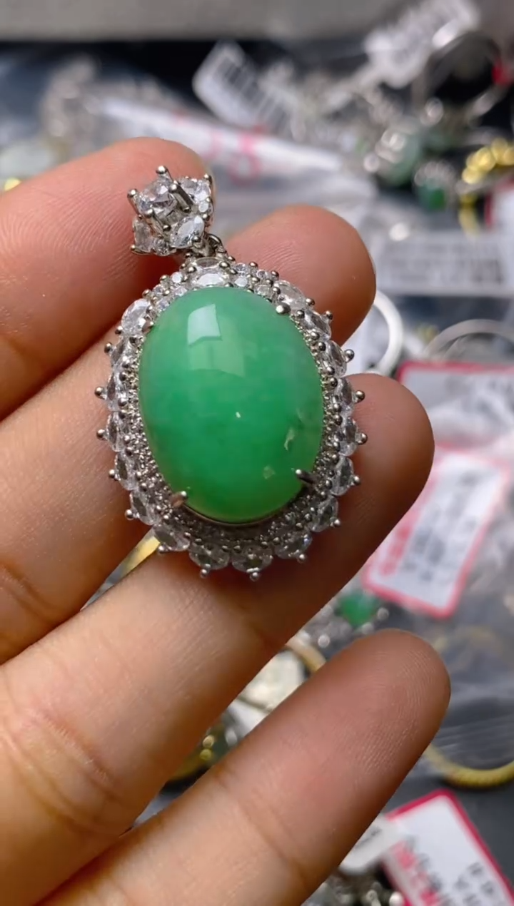 银S925镶嵌戒指翡翠百内无证书