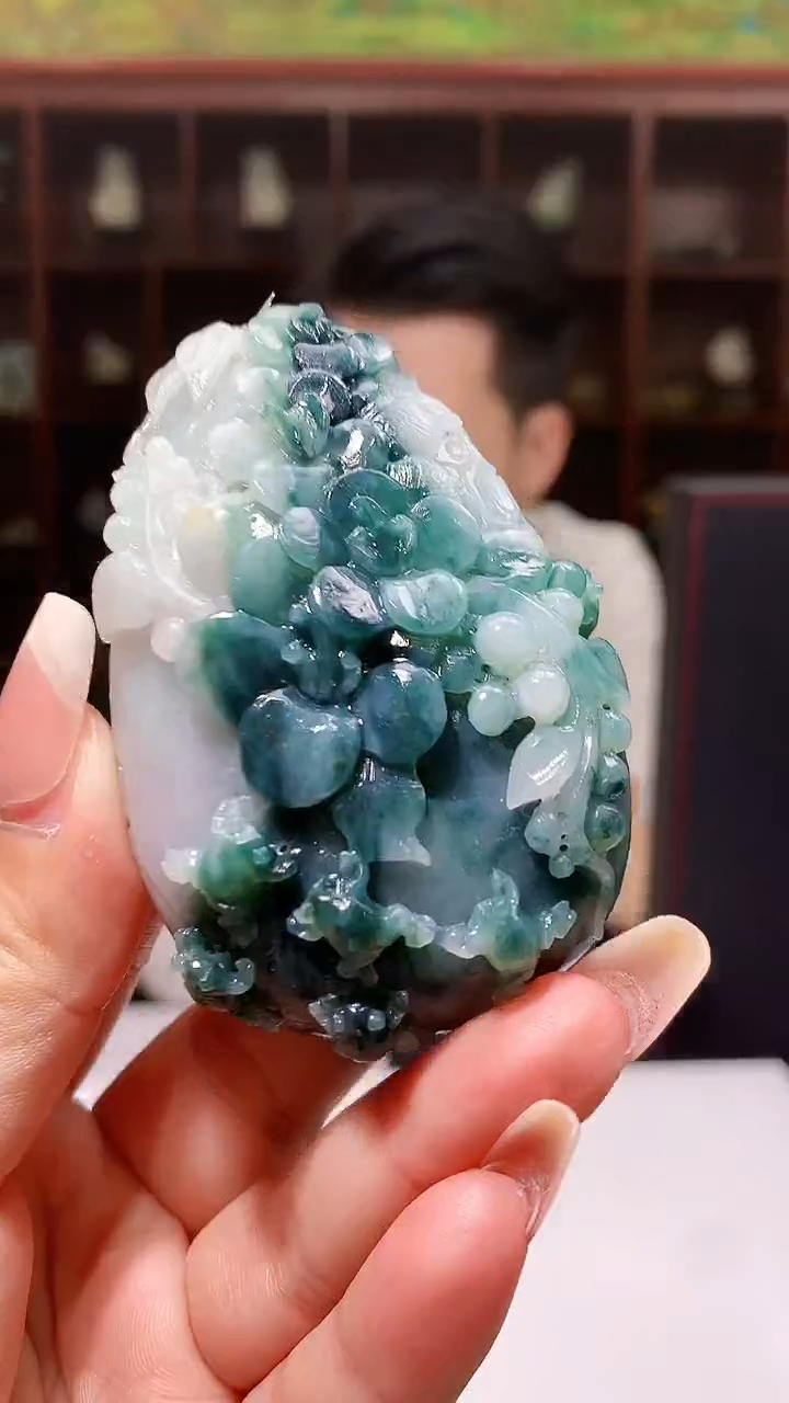 【闪购商品】定制翡翠未镶嵌1049xx-毛货挂件45