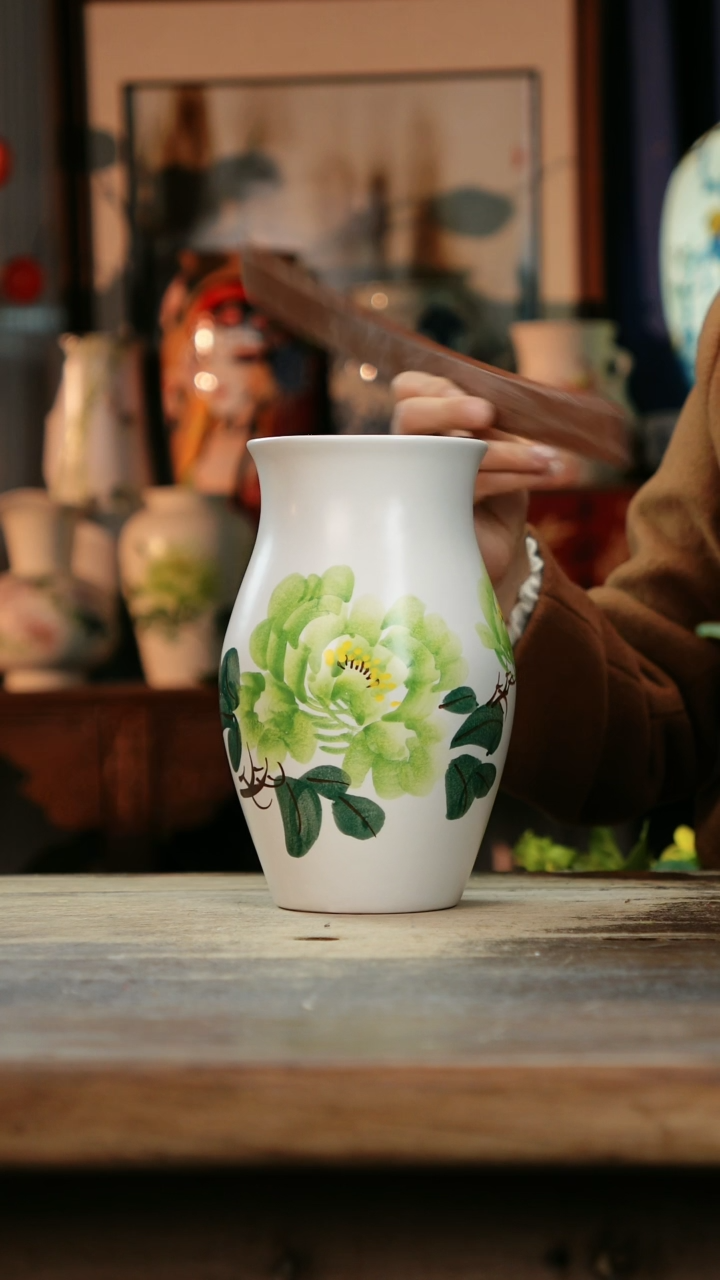 【闪购商品】瓷片景德镇纯手工釉下彩精品花瓶