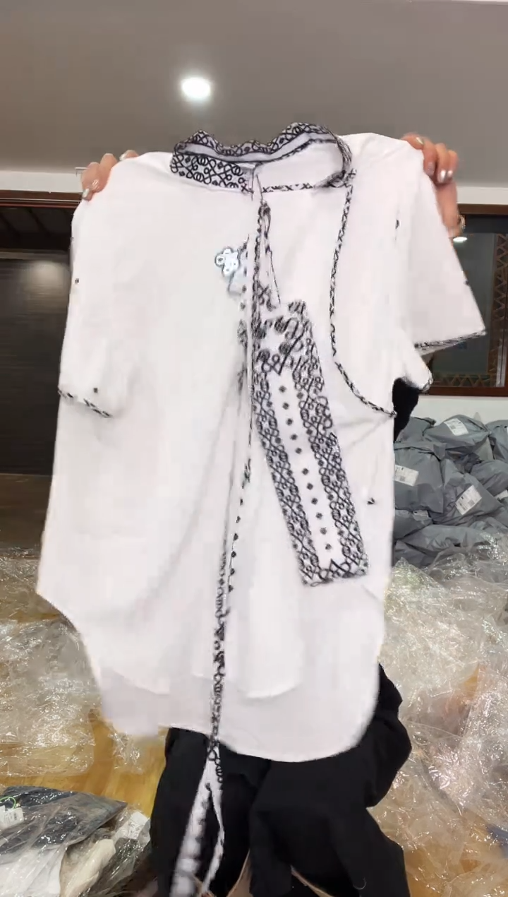 半袖       XL码      120-130斤