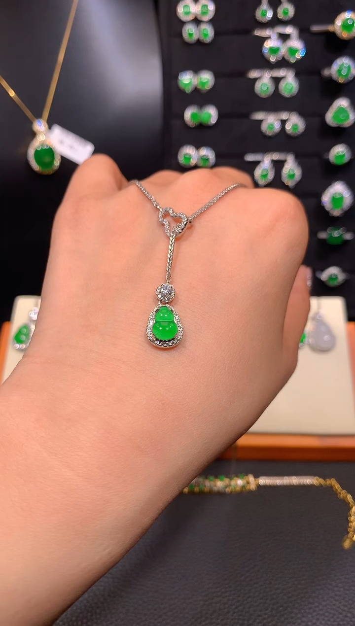 【闪购商品】翡翠颈饰银S925镶嵌多样性