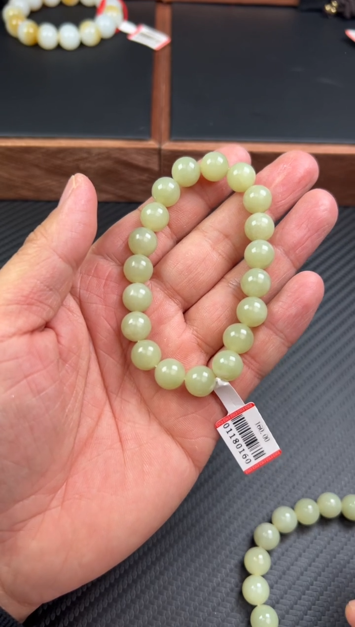 【闪购商品】和田玉手串未镶嵌若羌微色差卡10