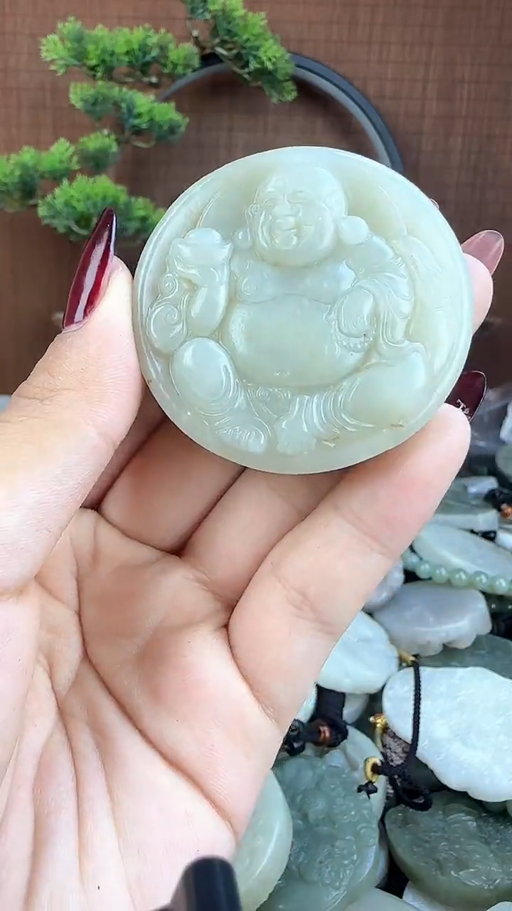 和田玉未镶嵌颈饰1