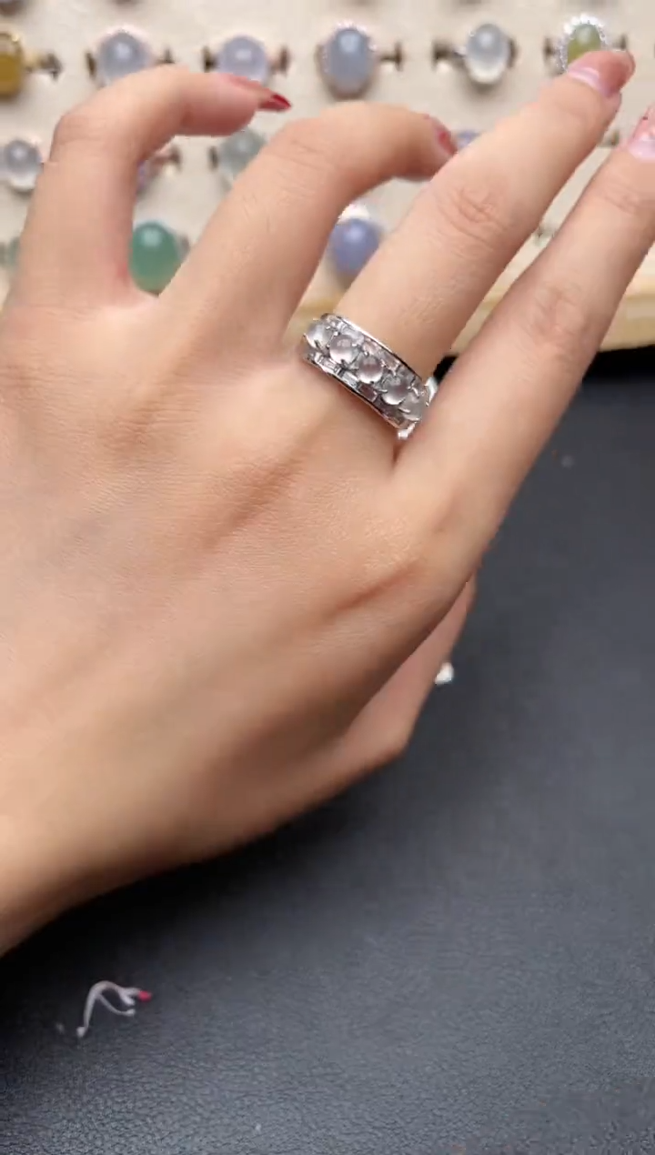 【闪购商品】翡翠戒指银S925镶嵌一物一证一礼盒