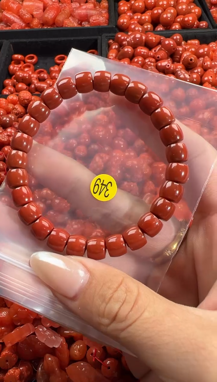 颈饰未镶嵌南红玛瑙1