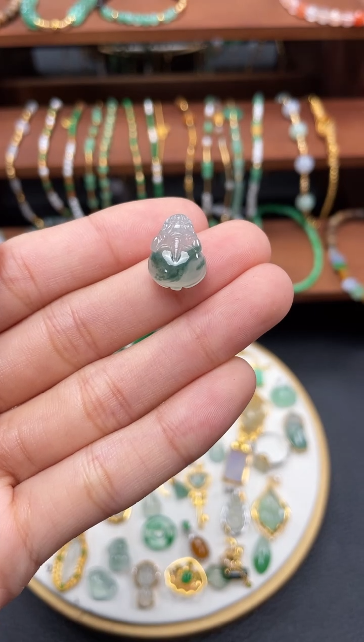 【闪购商品】翡翠吊坠(不含链)18K金镶嵌一个   JK678