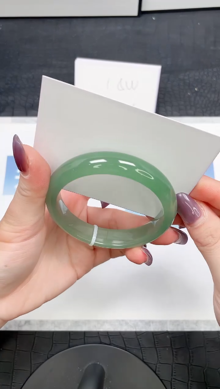 【闪购商品】石英质玉手镯未镶嵌88-57.7