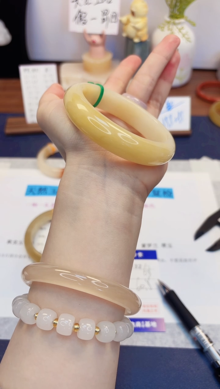 【闪购商品】石英质玉手镯未镶嵌132-财气镯-圈口60