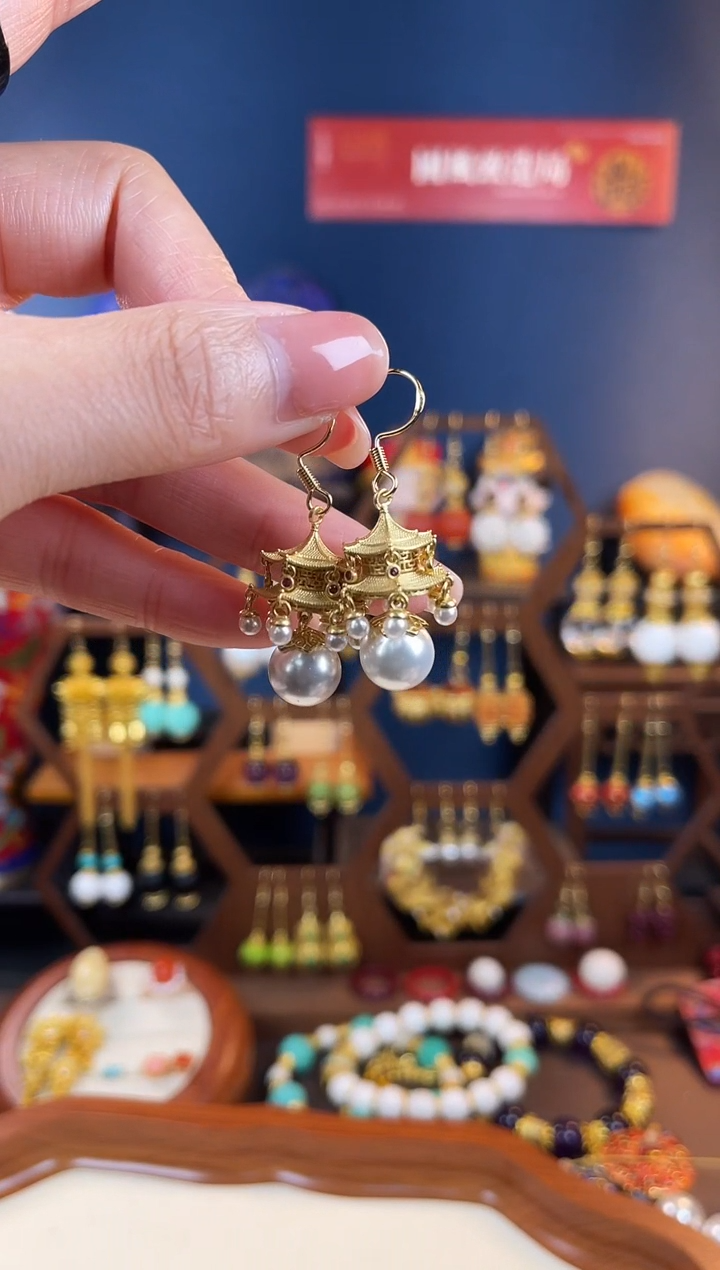 元****化，亭台楼阁耳钩