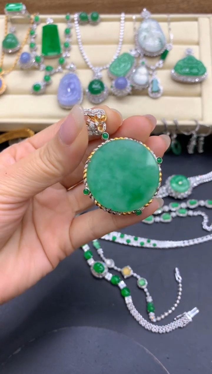 【闪购商品】翡翠颈饰18K金镶嵌565-中国好珍宝