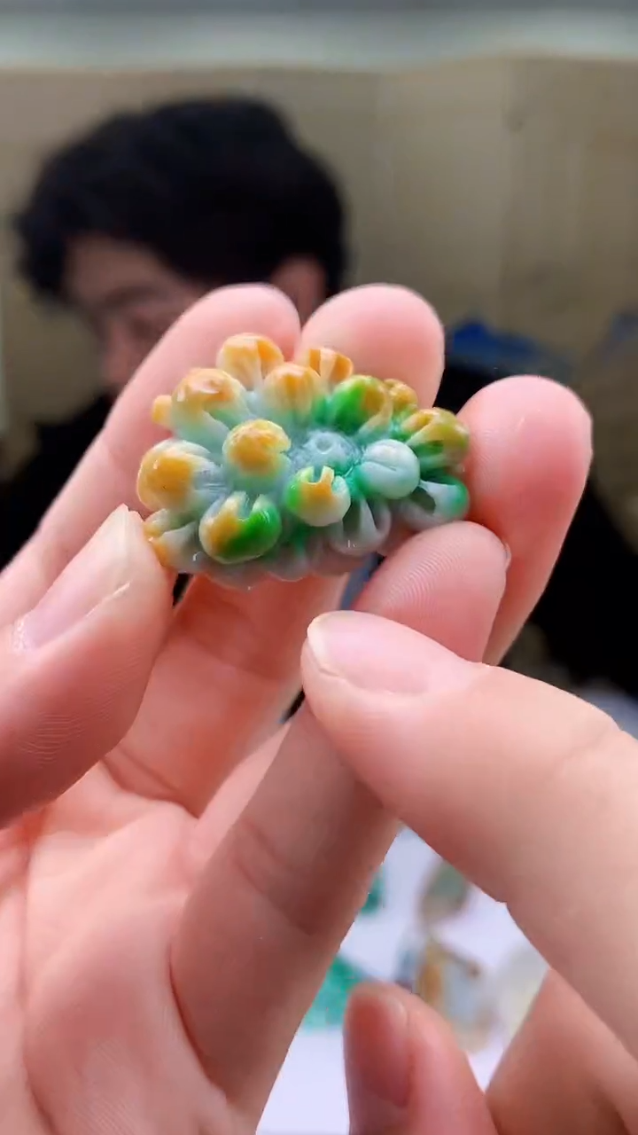 【闪购商品】定制翡翠未镶嵌5145bb-毛货挂件