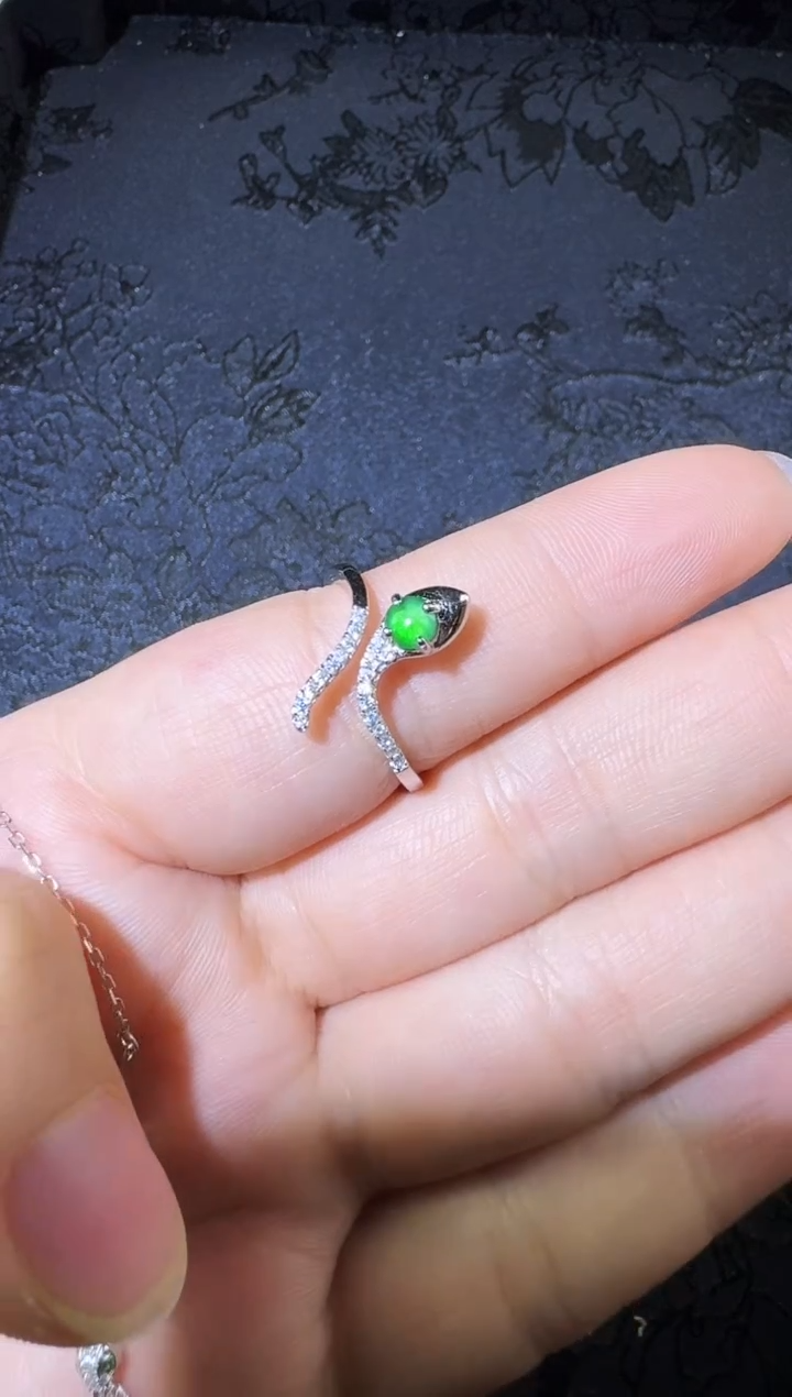 【闪购商品】翡翠戒指银S925镶嵌戒指