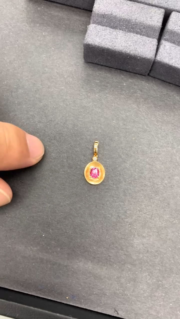 【闪购商品】尖晶石吊坠(不含链)18K金镶嵌52分