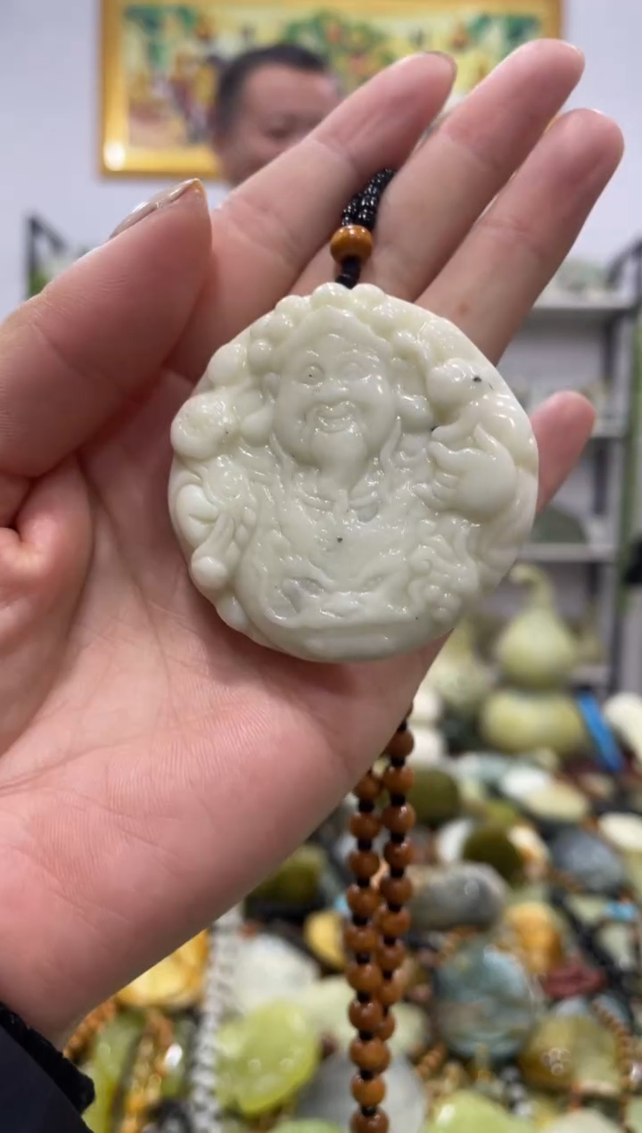 【闪购商品】岫玉吊坠未镶嵌             