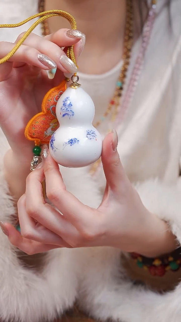 375漆艺工艺小葫芦29.9