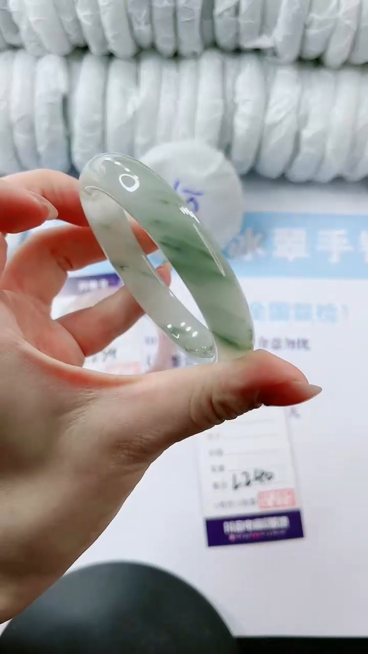 【闪购商品】石英质玉手镯未镶嵌多样性发货L240