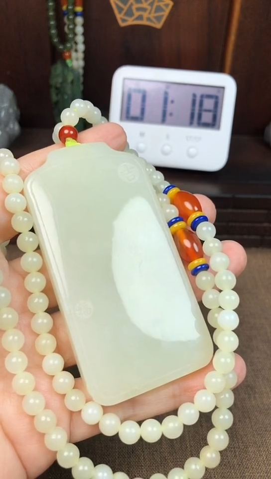 颈饰未镶嵌和田玉景*景怡