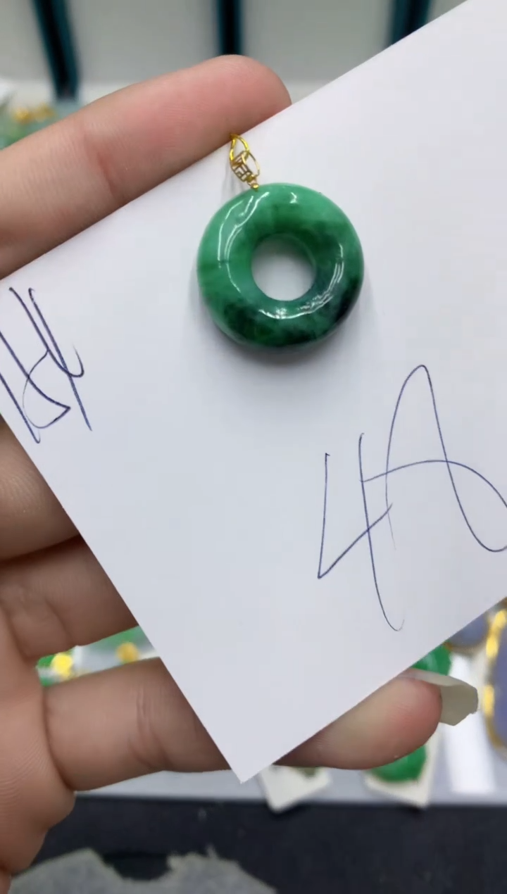 【闪购商品】翡翠颈饰18K金镶嵌翡翠